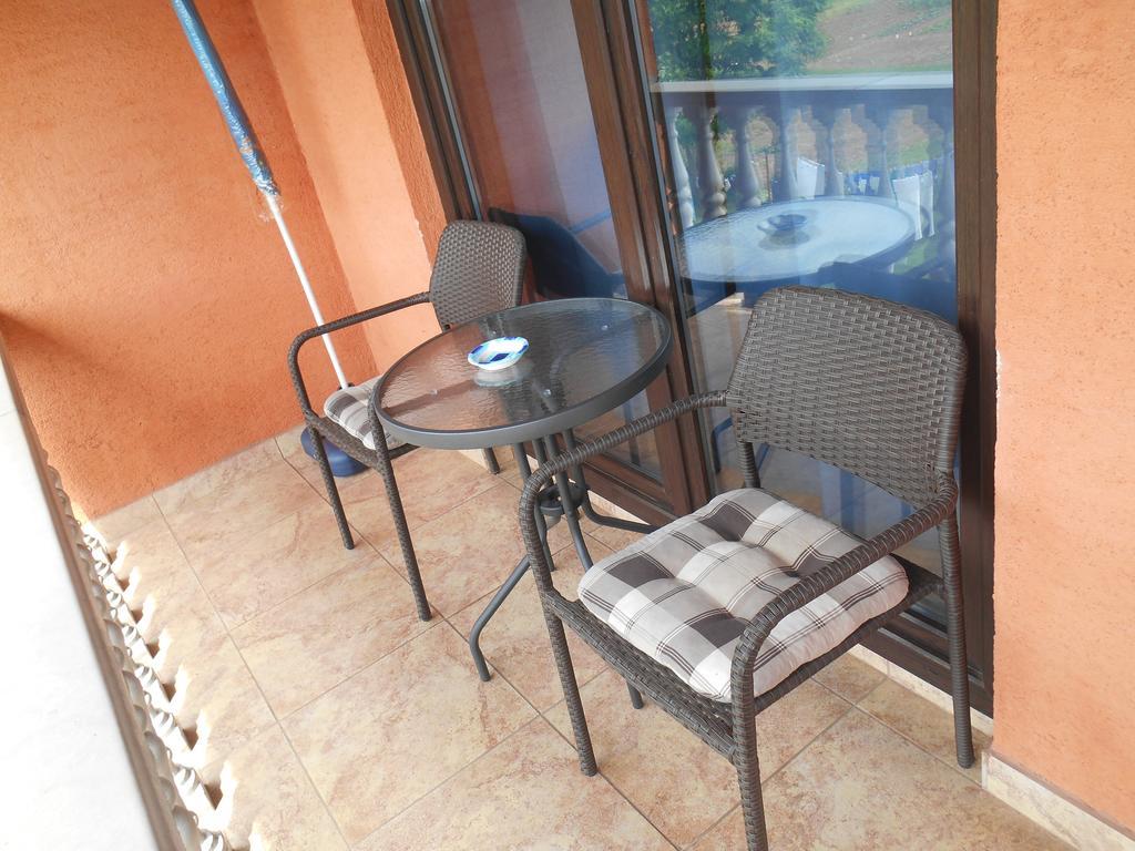 House Mihaela&Nina Apartment Seliste Dreznicko Bagian luar foto